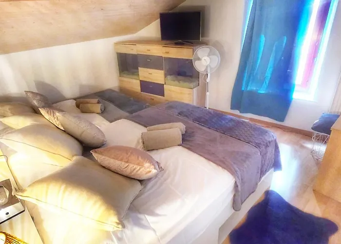 Au 26bis, 2 Montreux, 1 Niveau 0 Et Un Autre Duplex Niveau 1 Et 2, 15 Minutes A Pieds Du Centre De Montreux, Leman, Ideal Pour Balades En Ville, Montagne, Festivals, Casino, Plages, Ski, Fredy Mercury, Marche De Apartament