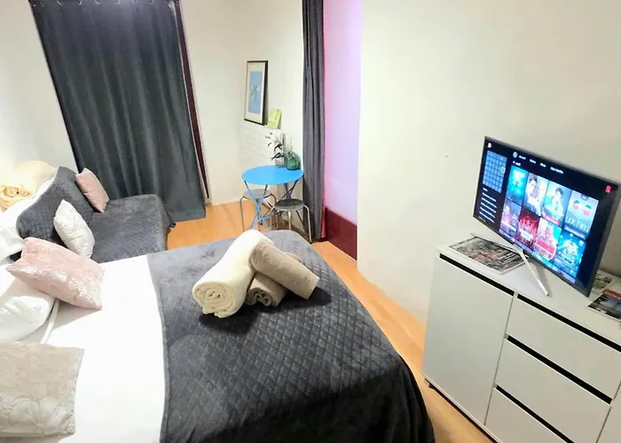 Au 26bis, 2 Montreux, 1 Niveau 0 Et Un Autre Duplex Niveau 1 Et 2, 15 Minutes A Pieds Du Centre De Montreux, Leman, Ideal Pour Balades En Ville, Montagne, Festivals, Casino, Plages, Ski, Fredy Mercury, Marche De Montreux