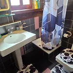 Au 26bis, 2 Montreux, 1 Niveau 0 Et Un Autre Duplex Niveau 1 Et 2, 15 Minutes A Pieds Du Centre De Montreux, Leman, Ideal Pour Balades En Ville, Montagne, Festivals, Casino, Plages, Ski, Fredy Mercury, Marche De Lejlighed *