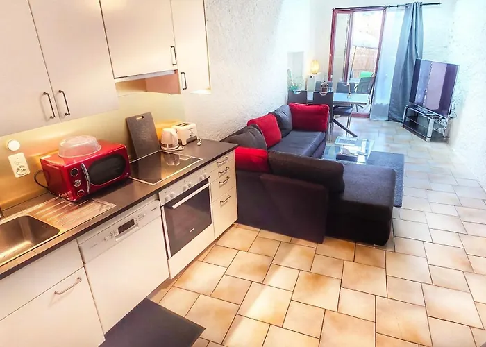 Au 26bis, 2 Montreux, 1 Niveau 0 Et Un Autre Duplex Niveau 1 Et 2, 15 Minutes à Pieds Du Centre De Montreux, Léman, Idéal Pour Balades En Ville, Montagne, Festivals, Casino, Plages, Ski, Fredy Mercury, Marché De Appartement *